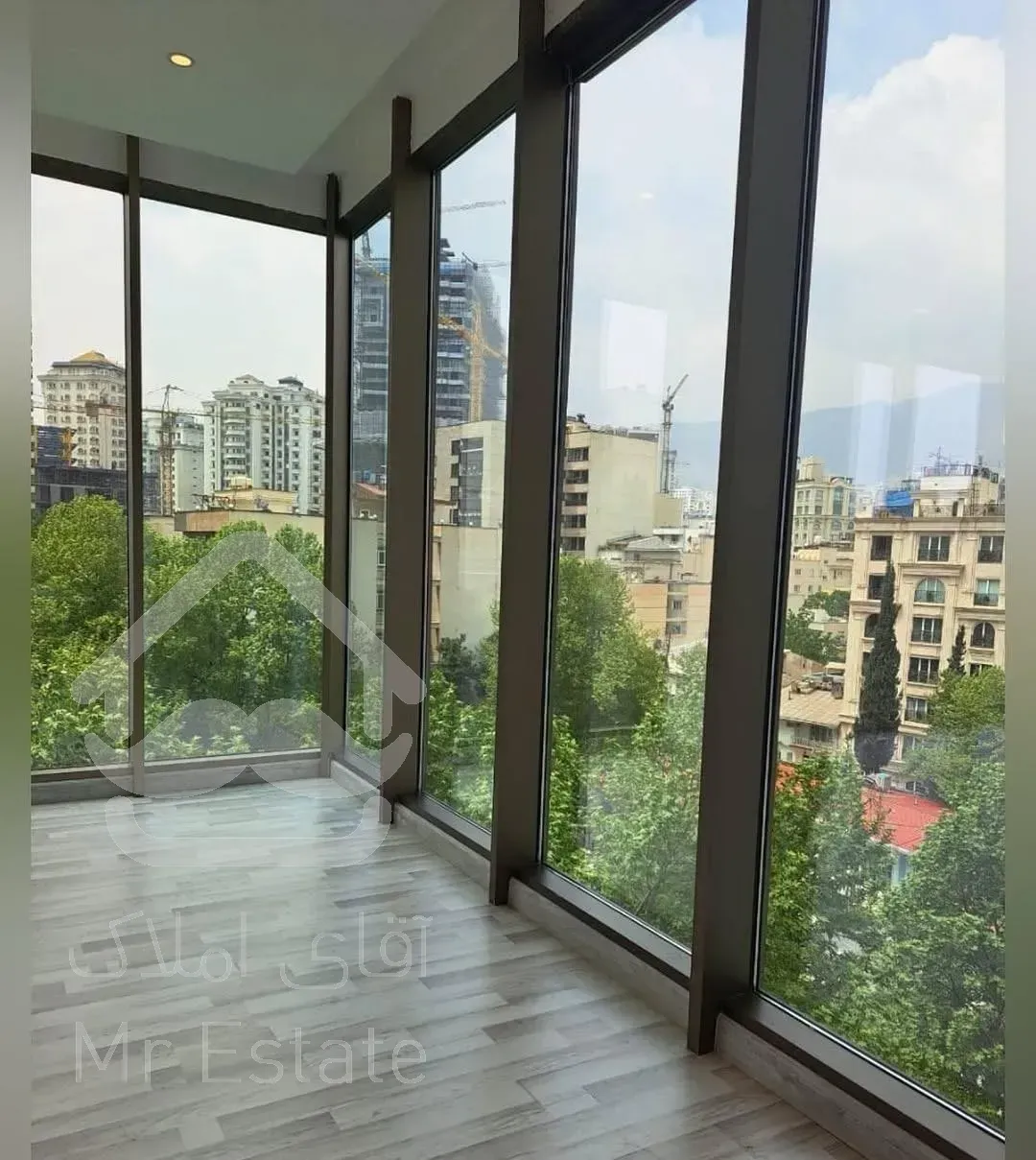 فرمانیه ۳۳۵ متر۴خواب رویال مستر فول