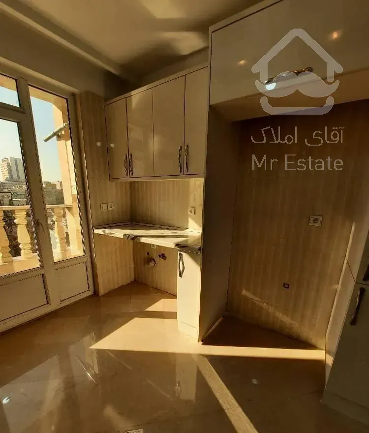 ۱۱۵ متر/رو به آفتاب/بلوار عدل