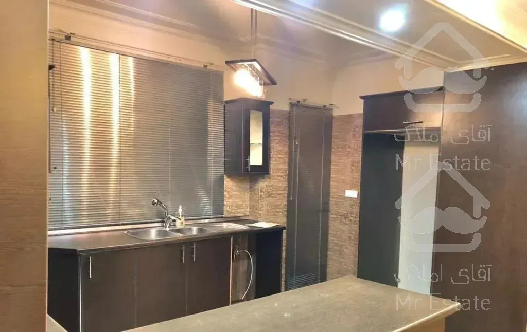 آپارتمان 101متر،دو خوابه،سند شخصی سالم تک برگ