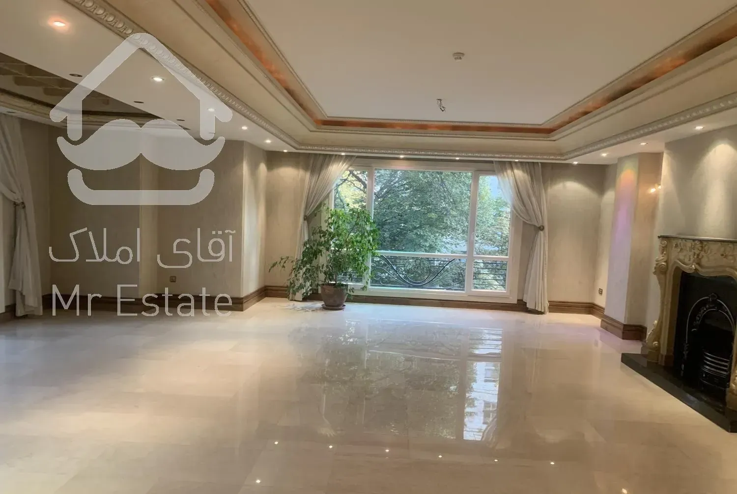 فرشته ۲۹۸متر/ برج باغ / تراس قابل چیدمان ۳پارکینگ