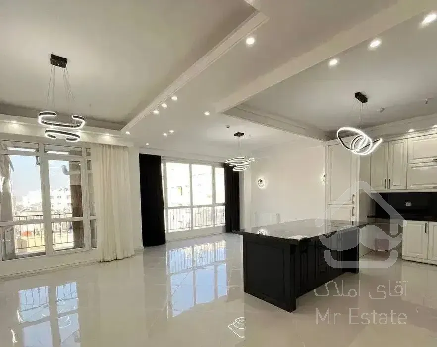 ۱۳۰متر۲خواب فول امکانات۱۰واحدی روبه افتاب