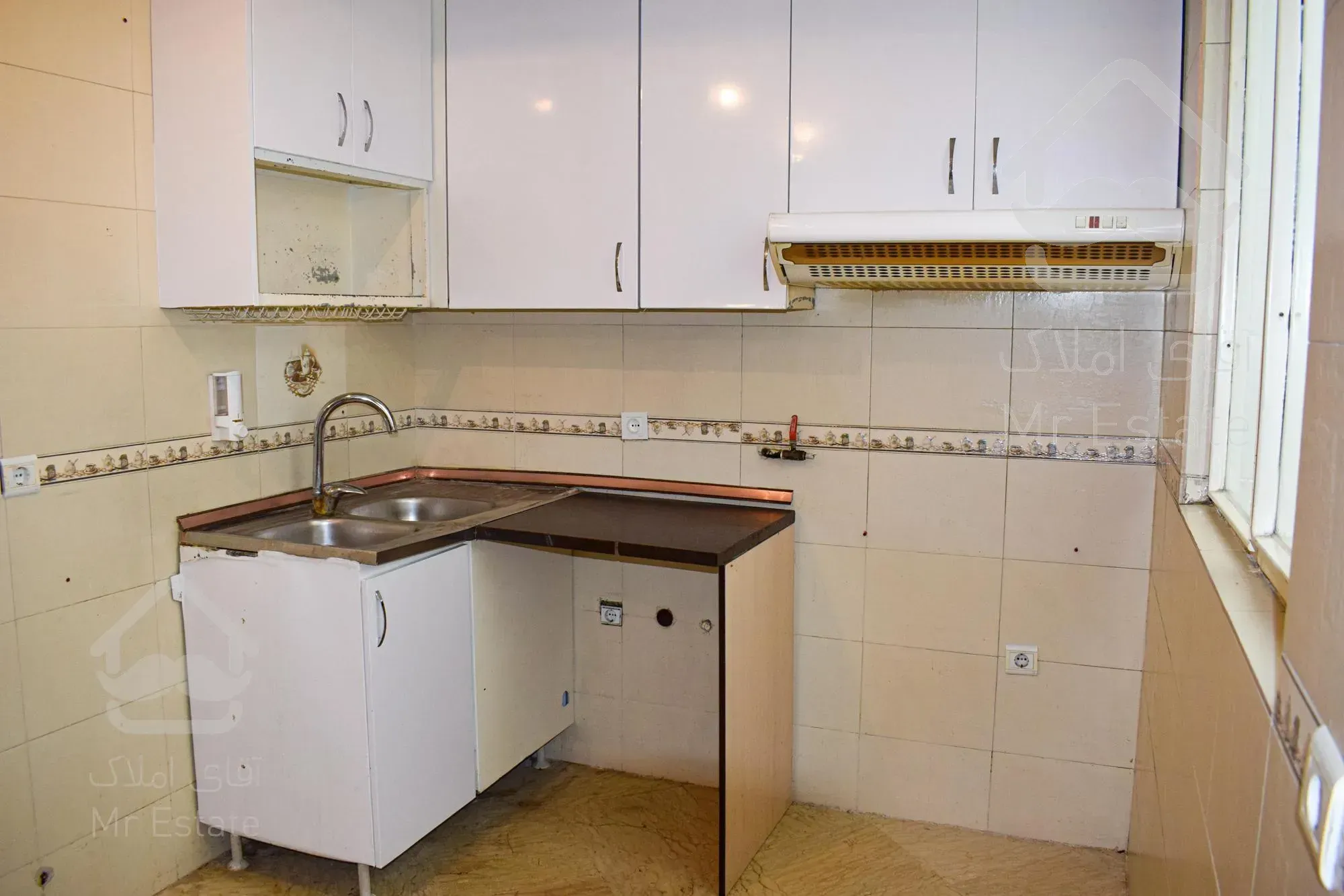 ۶۲ متر فول بهترین فرعی سازمان برنامه با دسترسی عالی زیر قیمت منطقه