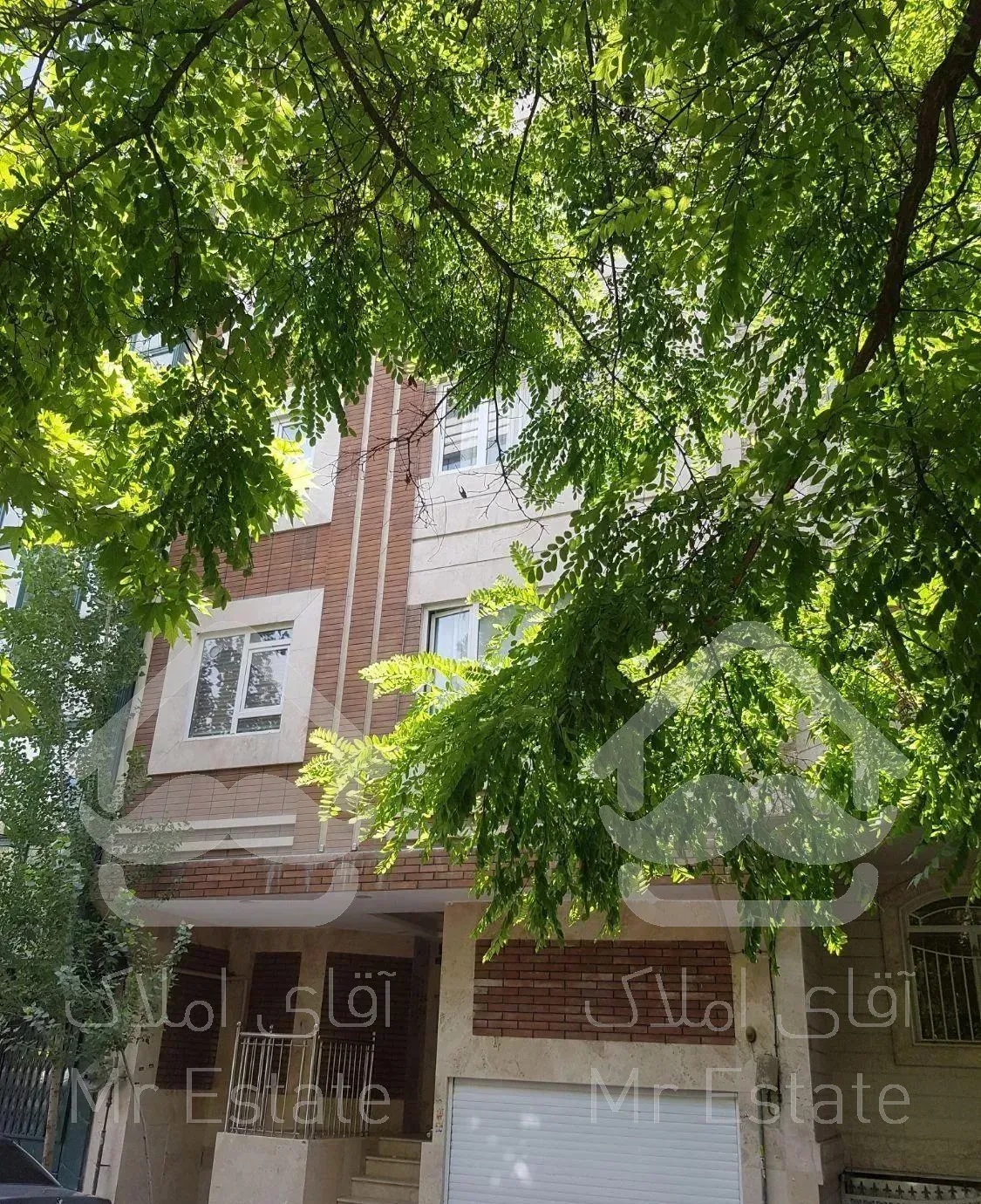 یکجا فروش ۵۰۰متر بنا(سعادت آباد)