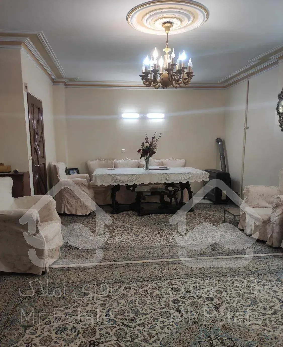 ۶۲ متر ۱ خواب ط اول واقع در کوچه ۶ شرقی تکاوران