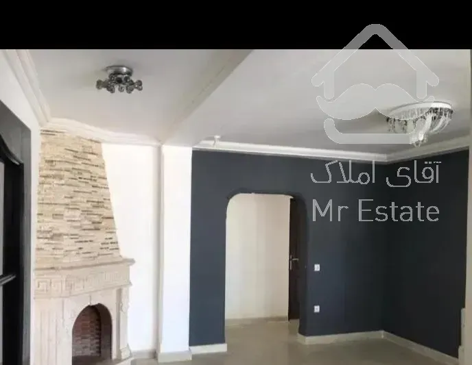 ویلا باغ ۷۰۰ متری