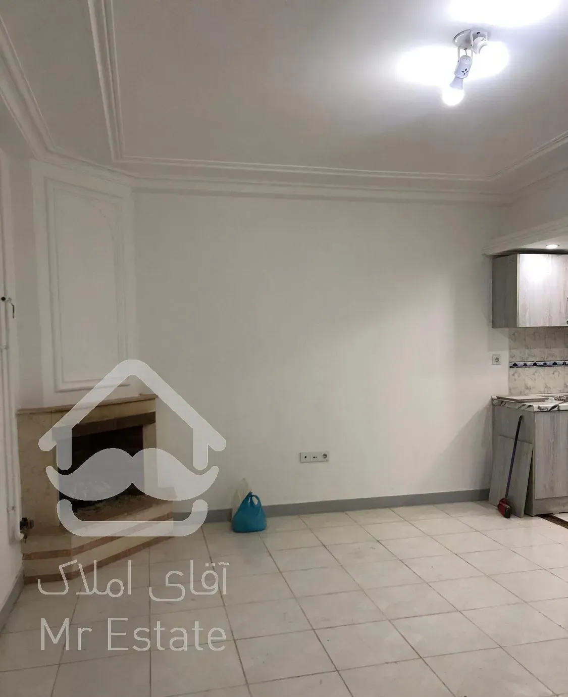 آپارتمان طبقه اول باپارک اختصاصی در سعدی(بازارروز)