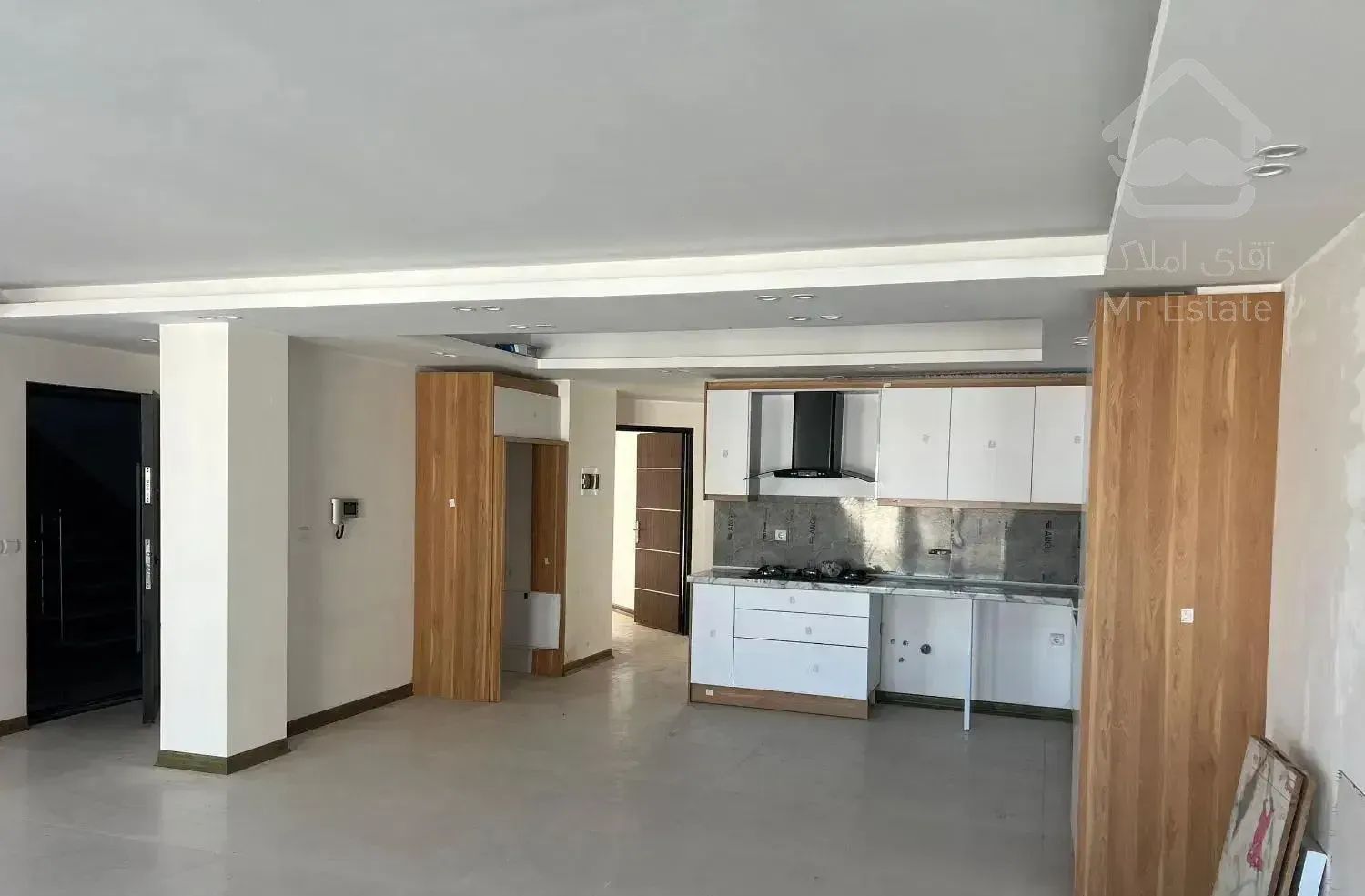 فروش واحد 97 متری/سنددار/خیابان آزادی محمودآباد