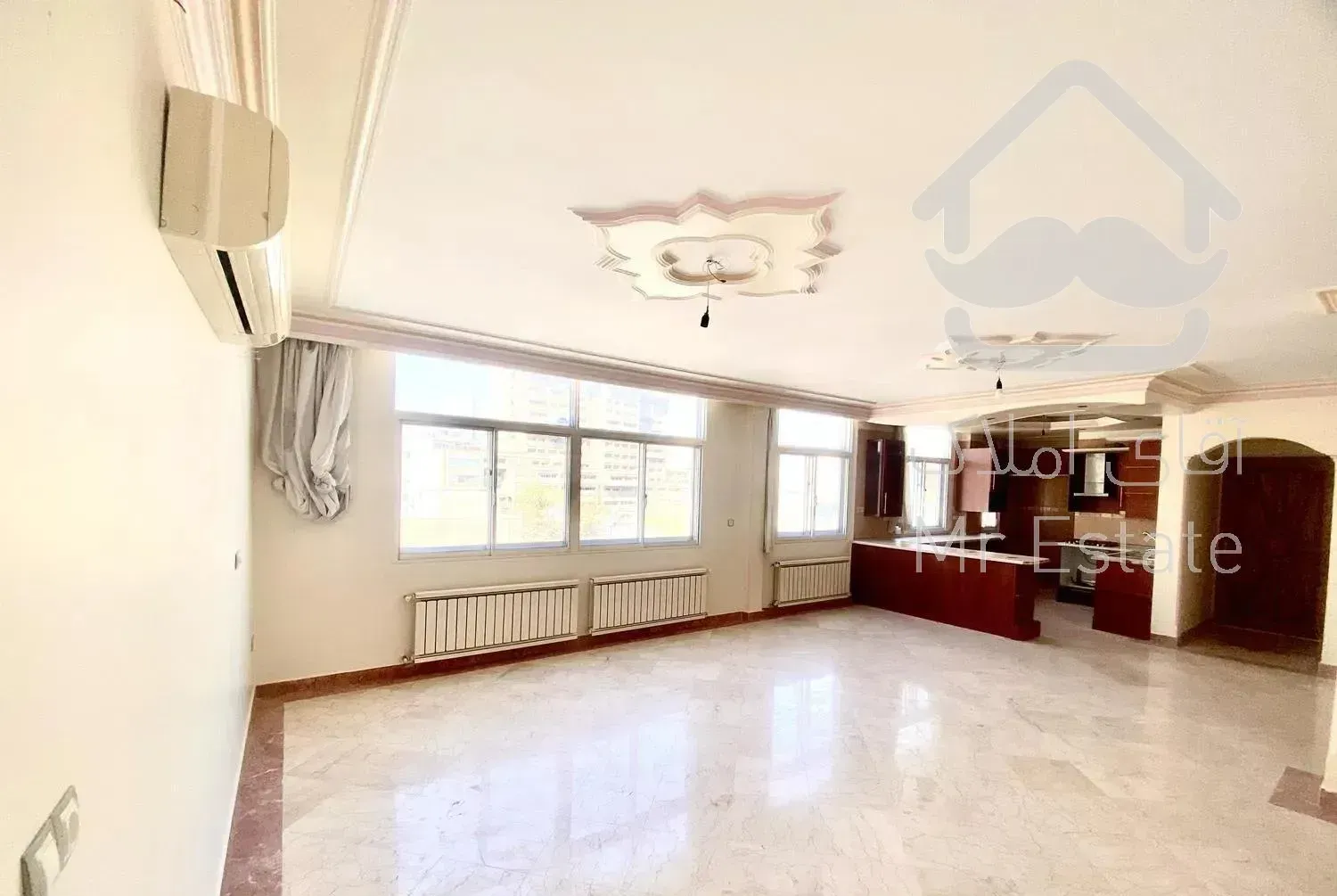 آپارتمان ۱۶۱ متر تکواحد دو نبش بدون پرتی