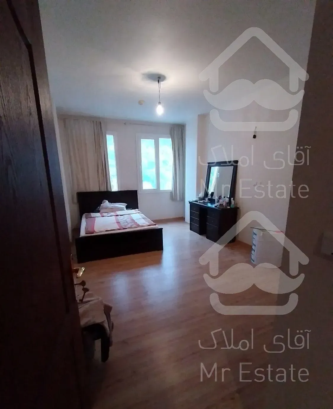 اجاره واحد۱۳۵متری در برج         شهرک نمک آبرود