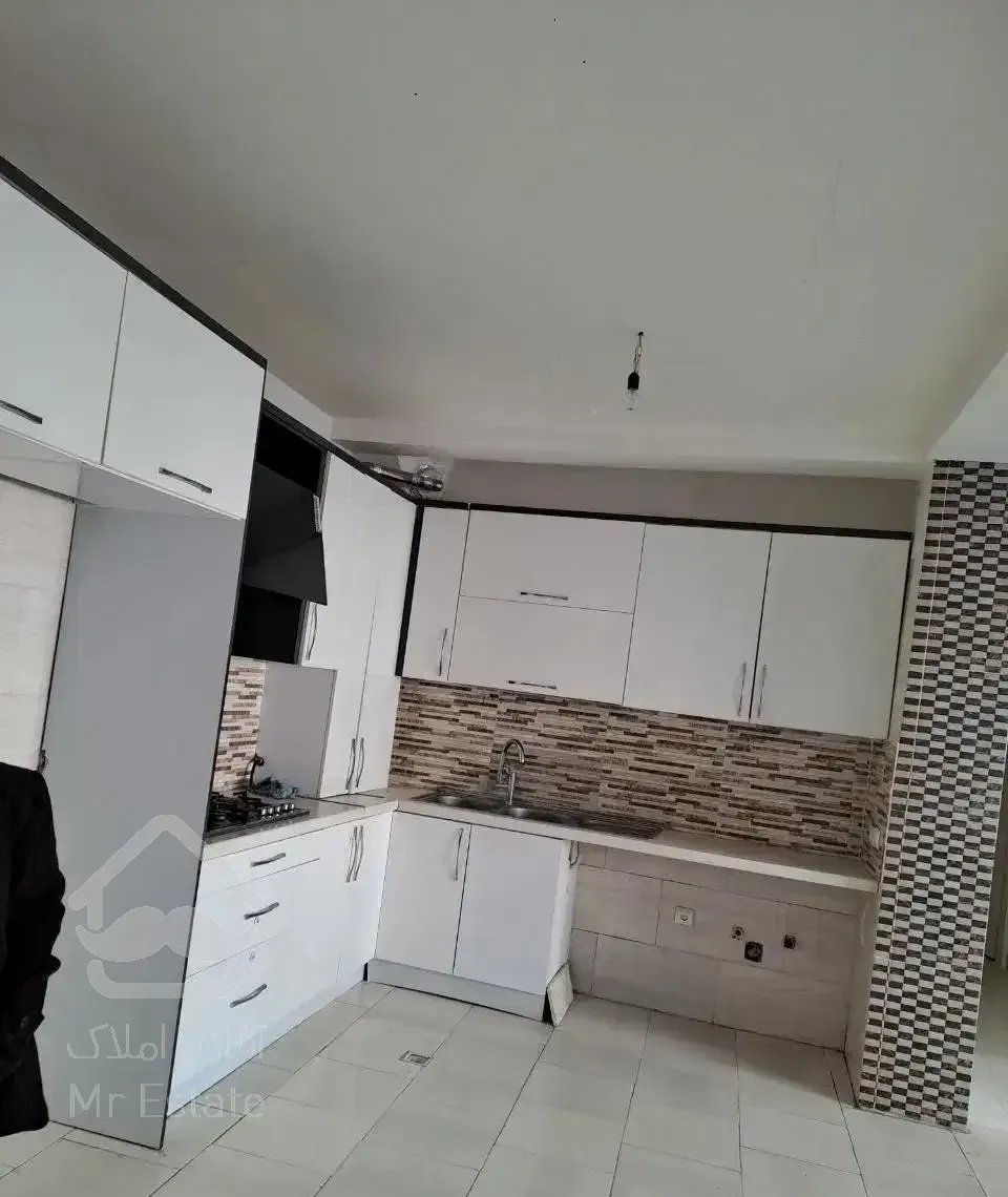 یک واحد آپارتمان 94متری واقع در گیلاوند یا معاوضه