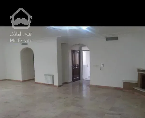 آپارتمان ۱۴۷ متر ، سه خوابه ، خوش نقشه و نورگیر