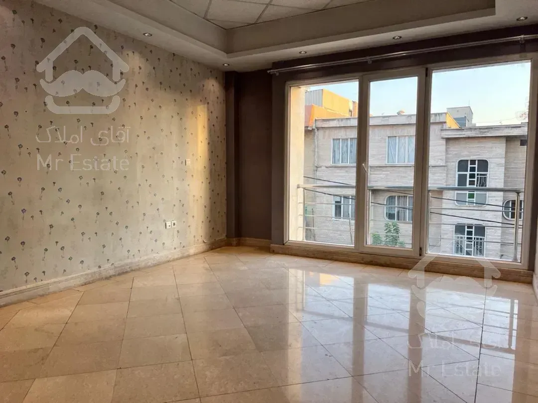 پاسداران ۱۳۵ متر ۳ اتاق امکانات کامل تکواحدی