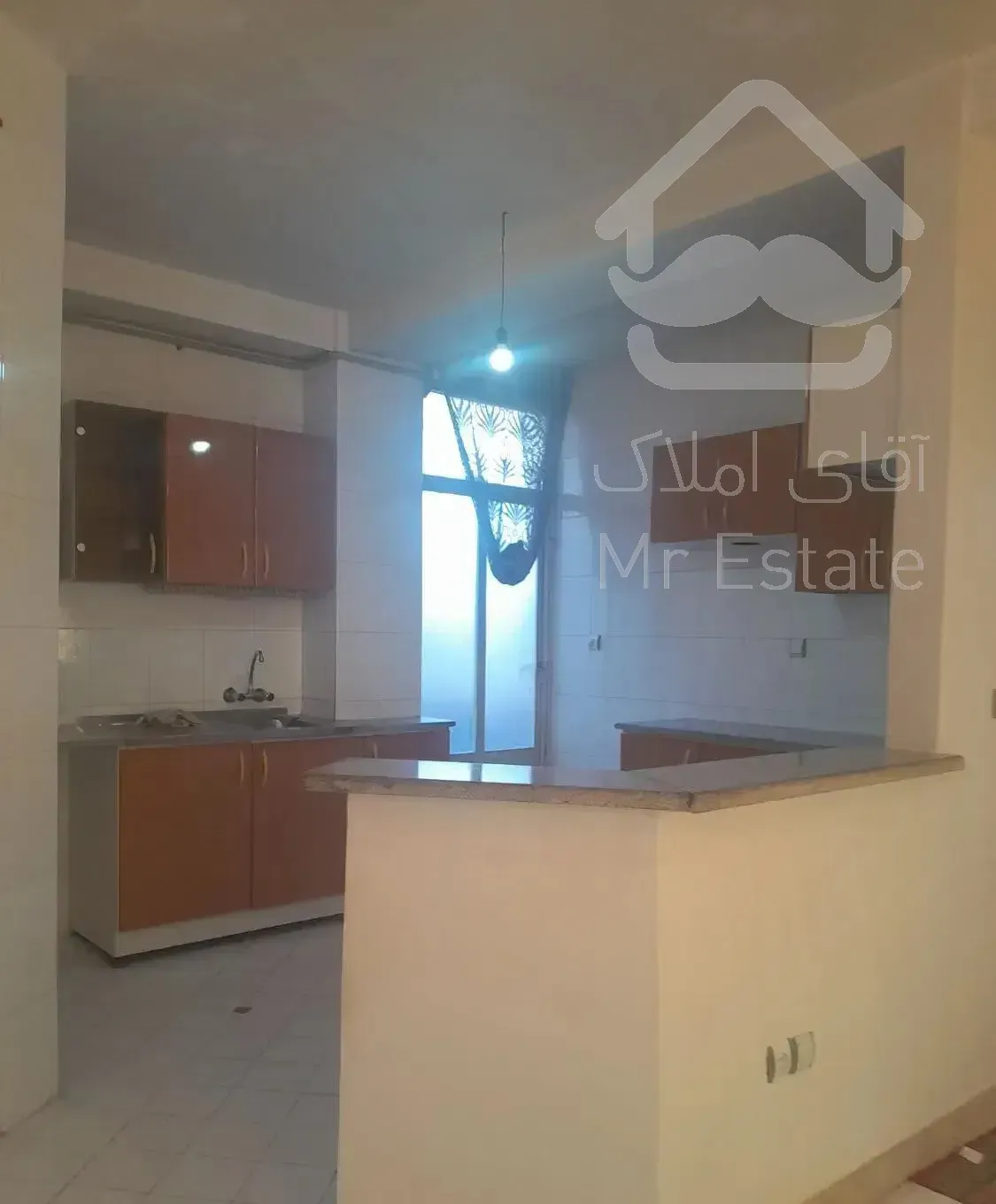 مومیوند ۹۳متر2خواب طبقه۴ سندارشهرک شقایق 2/250