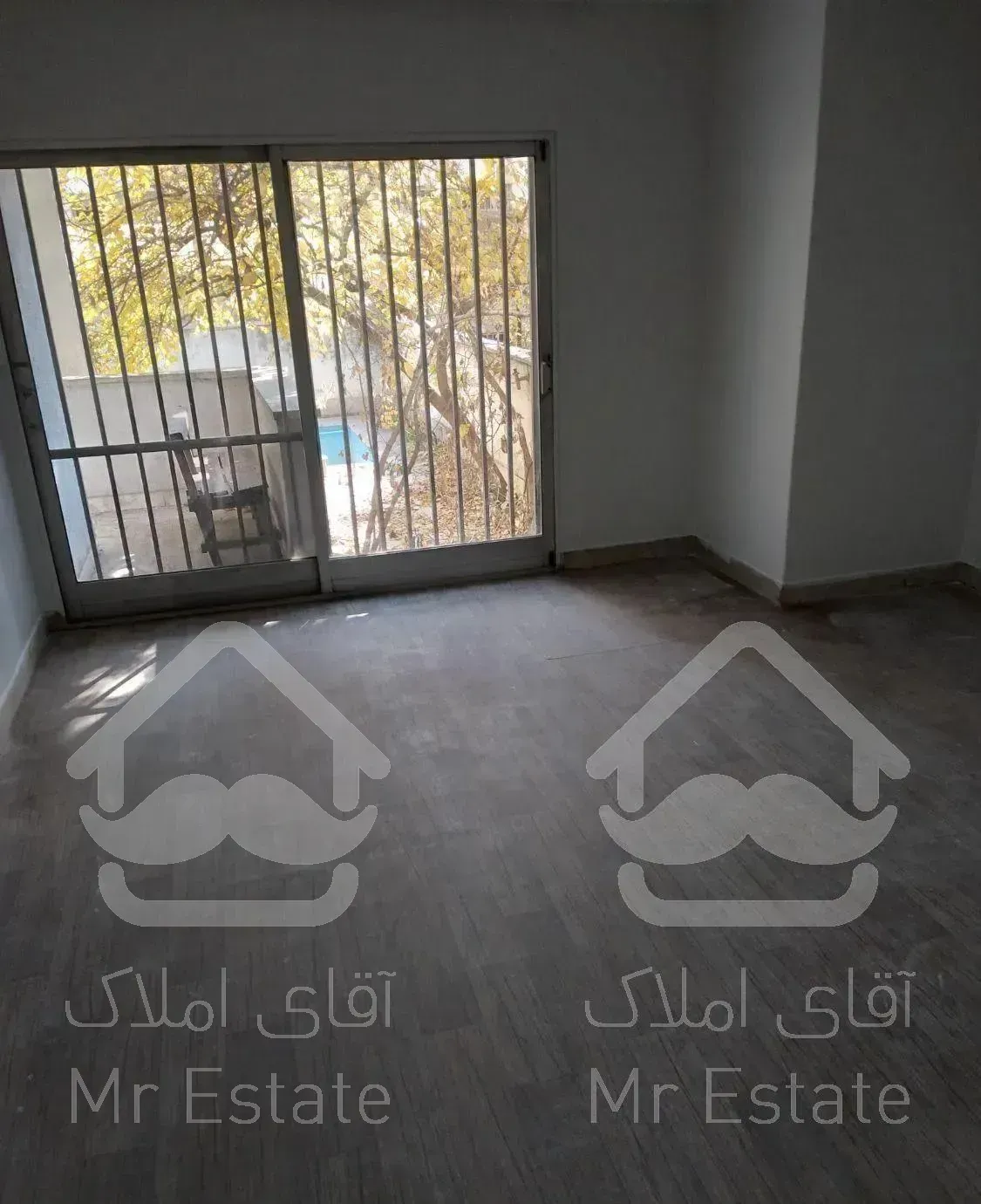 عباس آباد - بخارست ۲۶۰ متر ( حیاط اختصاصی )