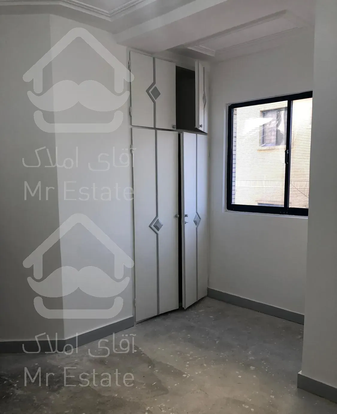 آپارتمان طبقه اول باپارک اختصاصی در سعدی(بازارروز)