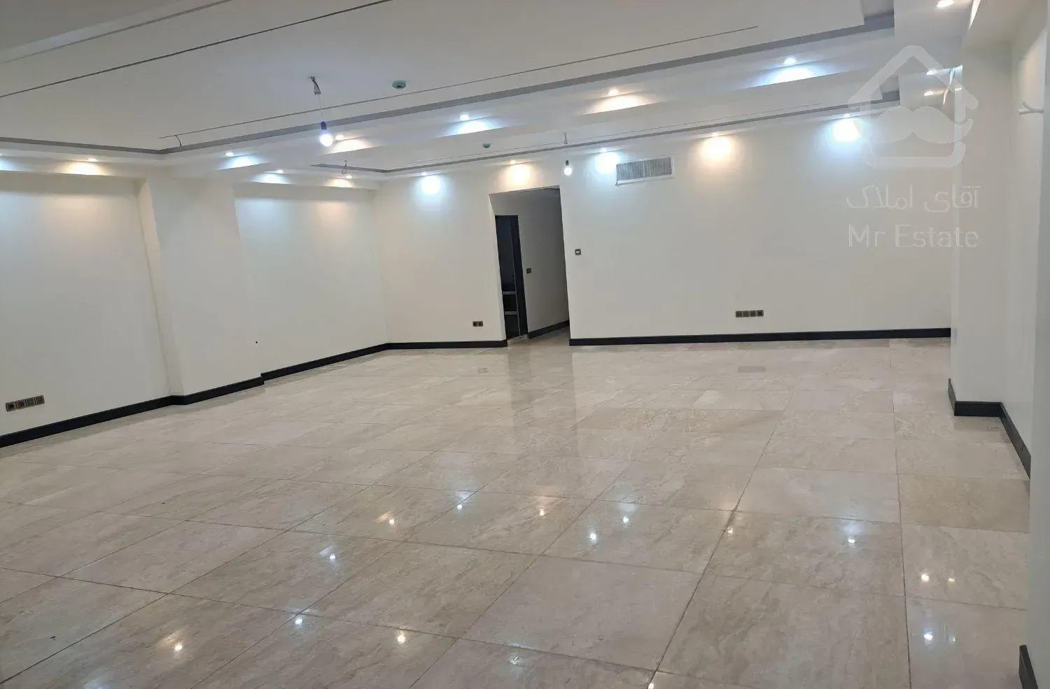 فروش آپارتمان ۱۸۰ متری ۳ خوابه در دبستان