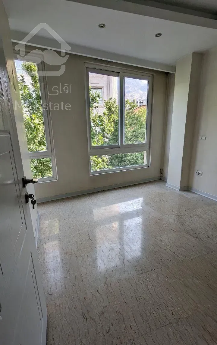 فرمانیه غربی/۹۵متر/غرق در نور