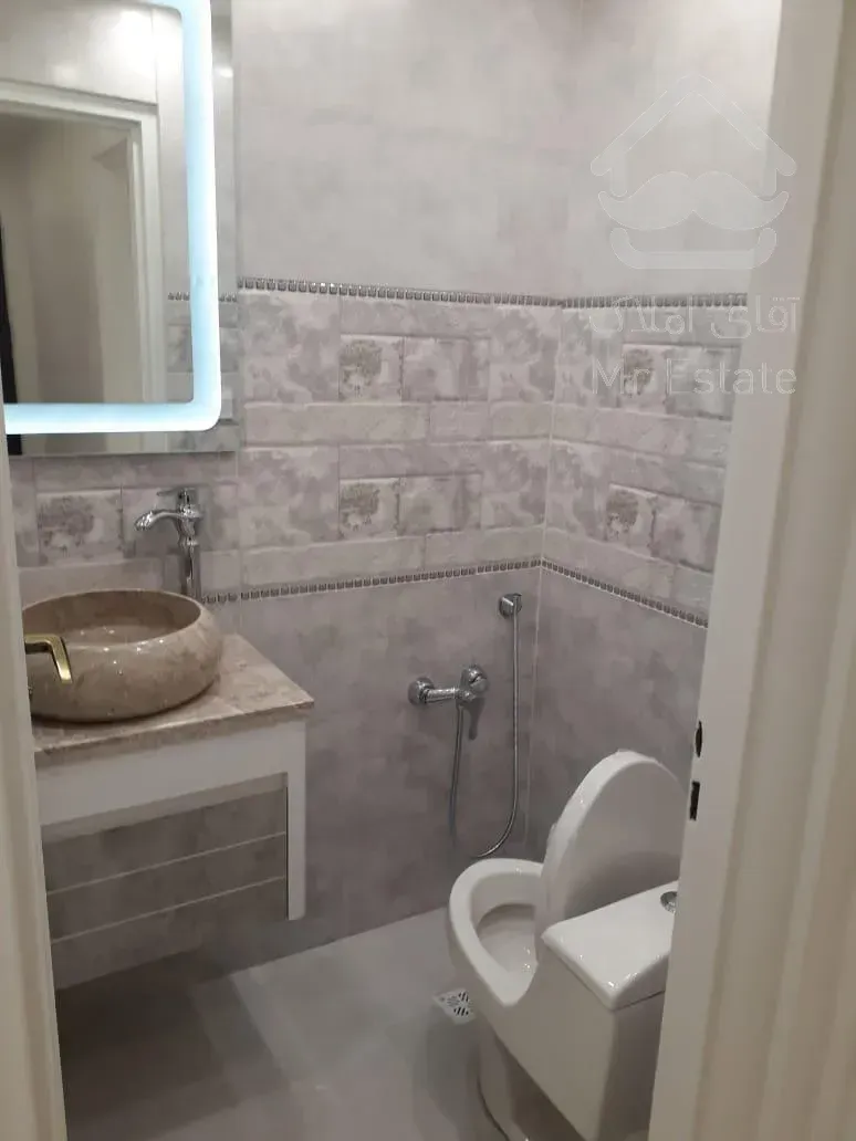 واحد اوکازیون ۹۰ متری کمالی شرقی/غرق در نور/۲خواب مستر/فول امکانات