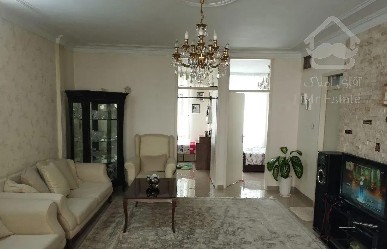 فروش آپارتمان ۷۰ متری ۲ خوابه طبقه ۴