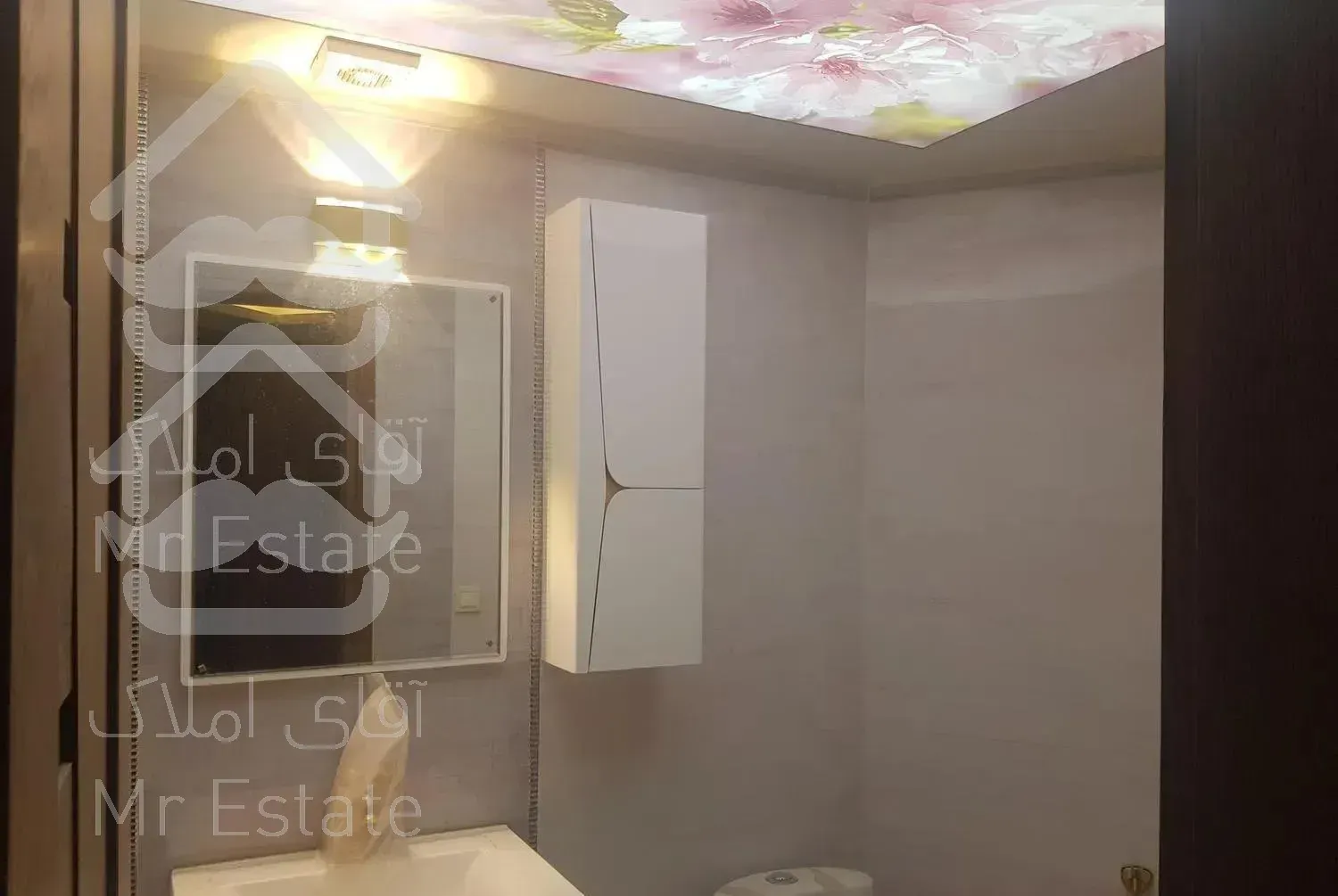 آپارتمان 143 متری 3 خواب صفر بر باغ دریاچه