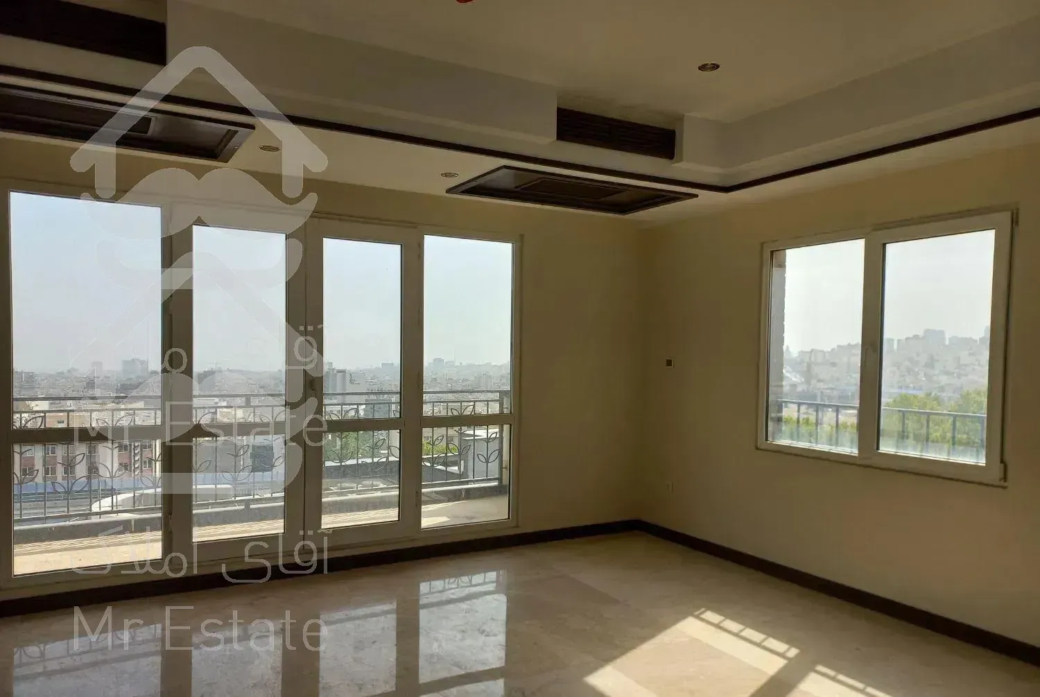 آپارتمان ۲۰۰متری/۳خواب/کلیدنخورده/تکواحدی/