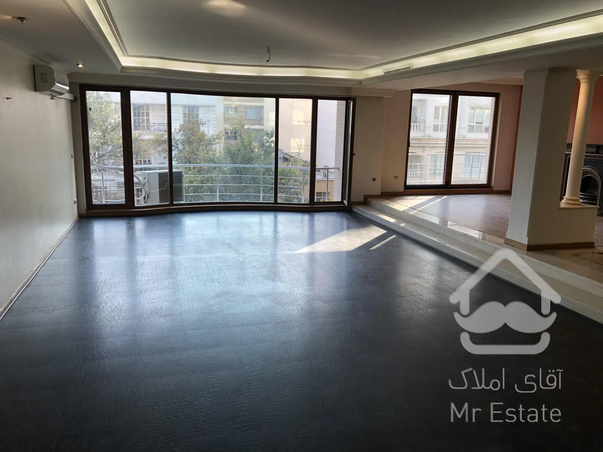 رهن و اجاره آپارتمان ۳۰۰ متری نیاوران ۴ خواب کلید نخورده