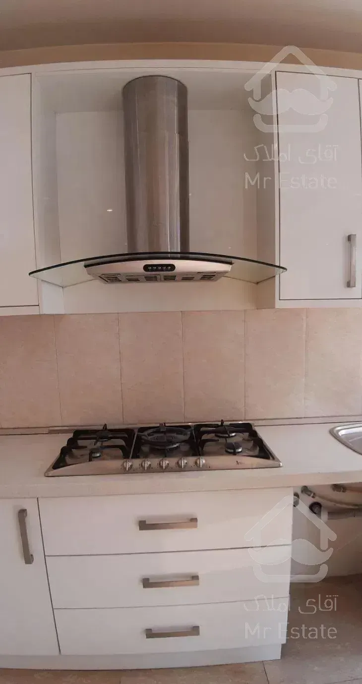 آپارتمان ۱۳۹متر/ فول امکانات/ لابی و سرایدار مقیم