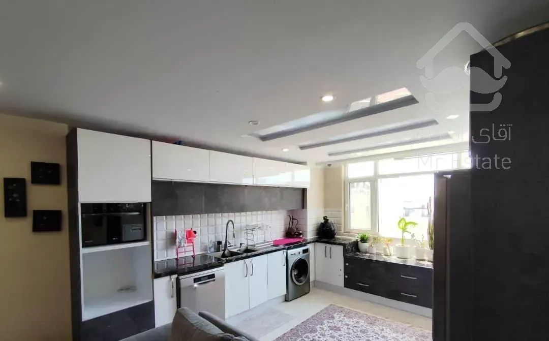 ۹۲متری تکواحد ویلاشهر سروازاد چیتگر منطقه21