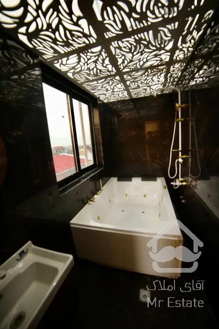 ویلا تریبلکس. شهرکی. متریال عالی.