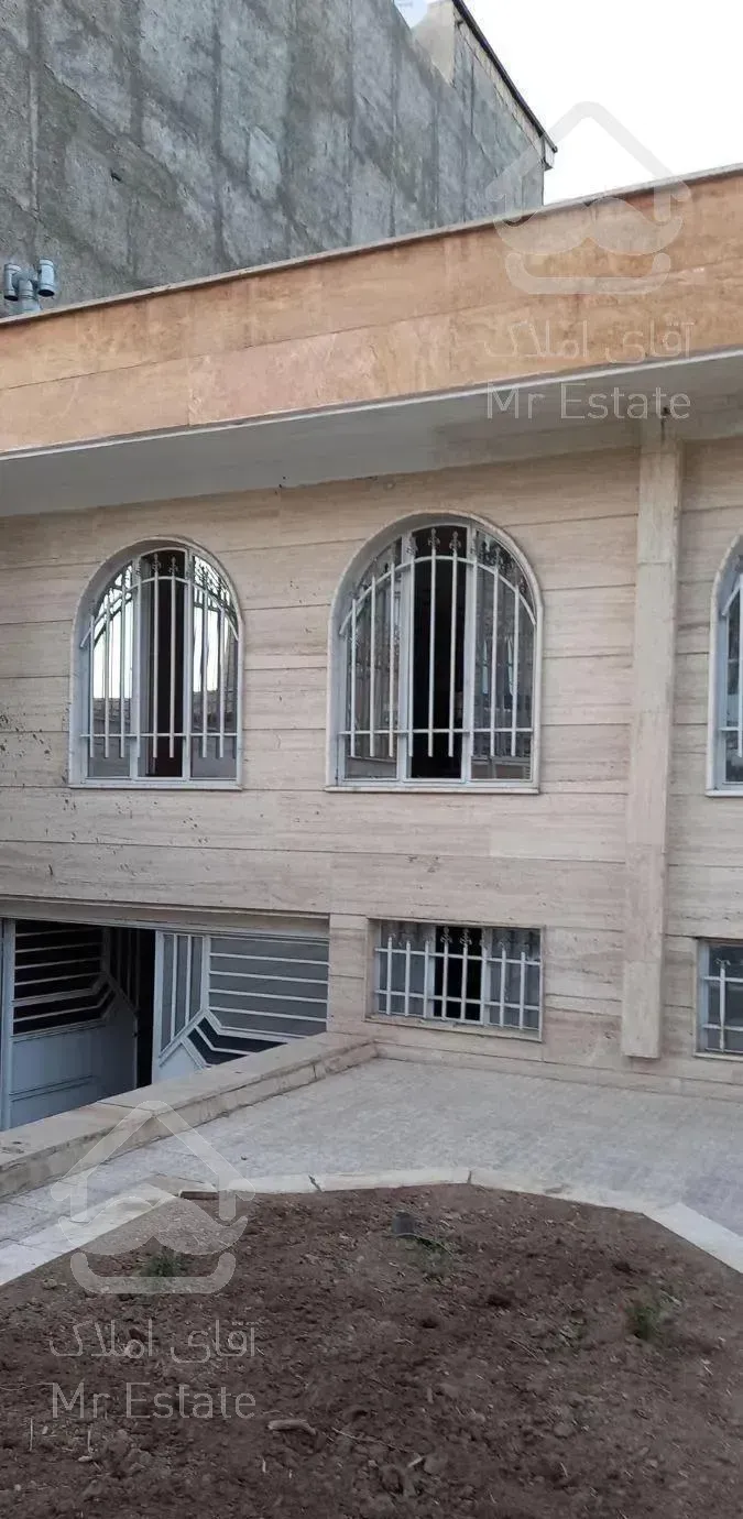 خانه ویلایی دربستی .آزاد شهر .سرو آزاد .پیکان شهر