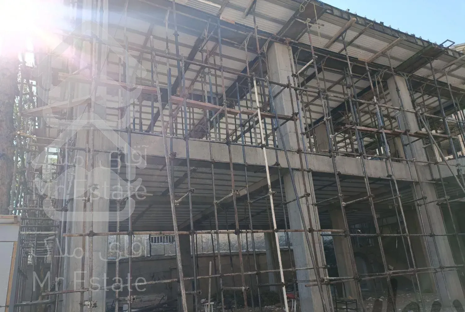 انجام کار های ارماتور بندی اجرای سقف تیرچه فوم