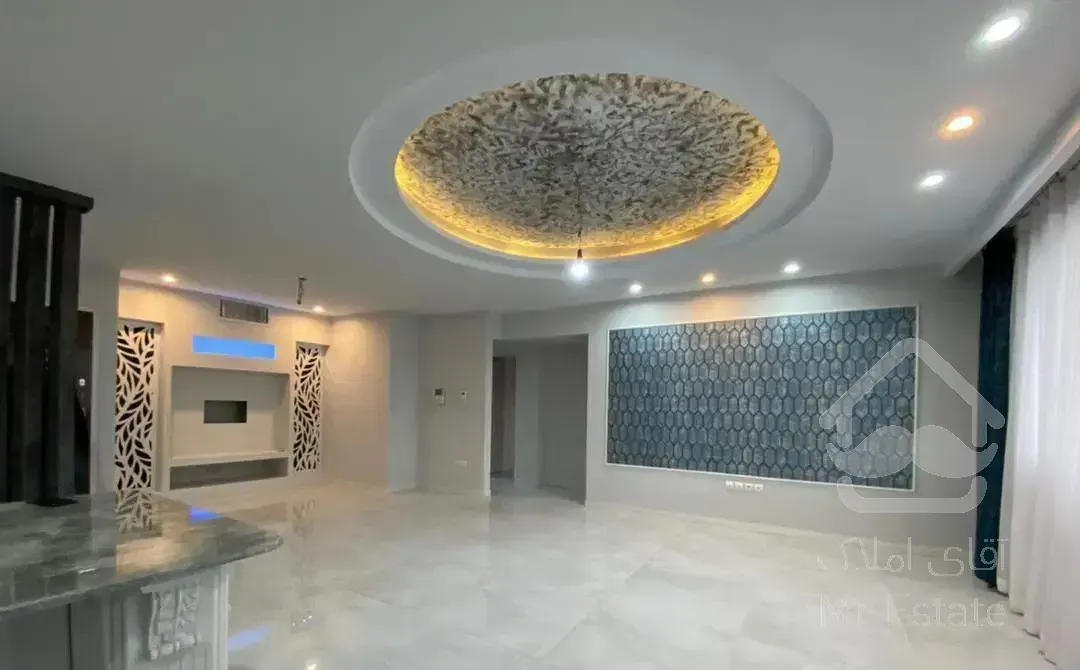 ۱۰۰متر۳ساله۲نبش جنوبی روبکوچه و‌افتاب سرمایه گذاری