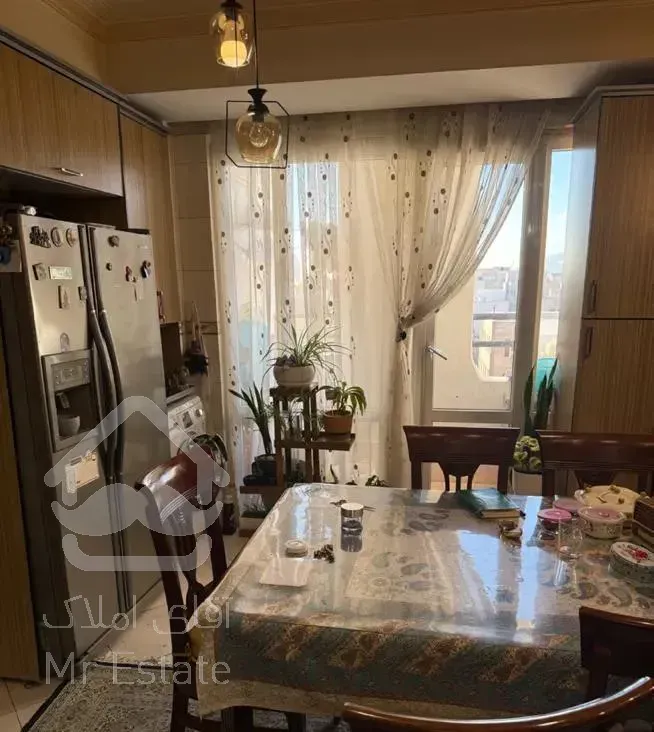 ۹۹ متر فول امکانات / پارکینگ باکس