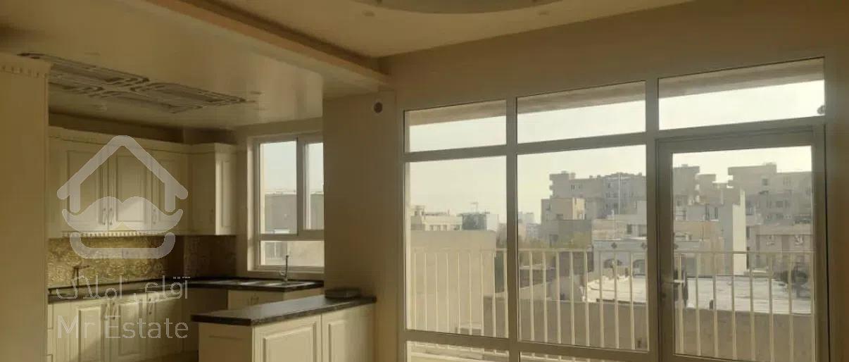 خانه شخصی ۲۰۸مترسه طبقه یکجا دریاچه راه آهن المپیک