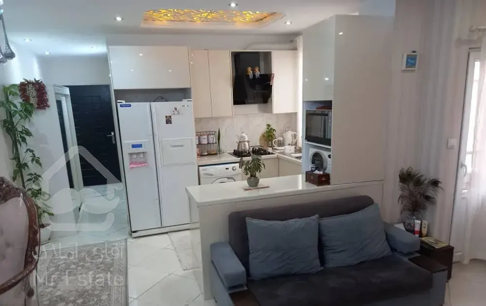 اپارتمان۶۲متر/خوش نقشه/پارکینگ اختصاصی*