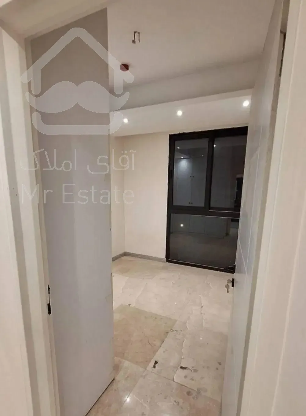 ۷۳متر ۲خواب دوکله فول امکانات کرمان