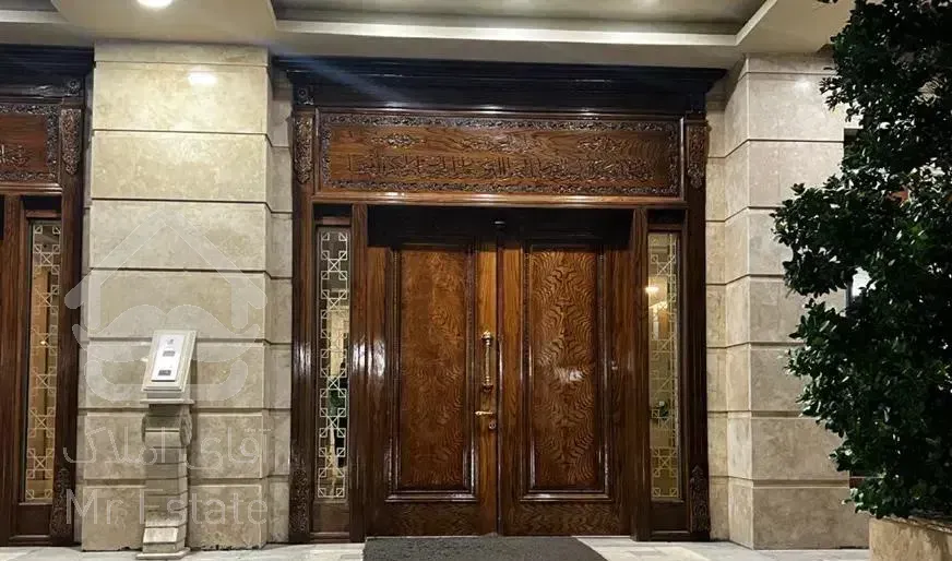 آپارتمان ۱۳۲ متری نوساز کلید نخورده