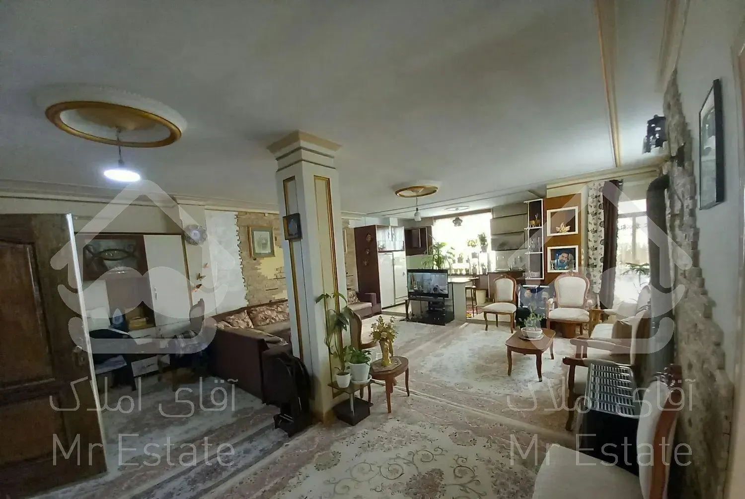 اپارتمان ۱۰۰متری طبقه دوم با پارکینگ اختصاصی