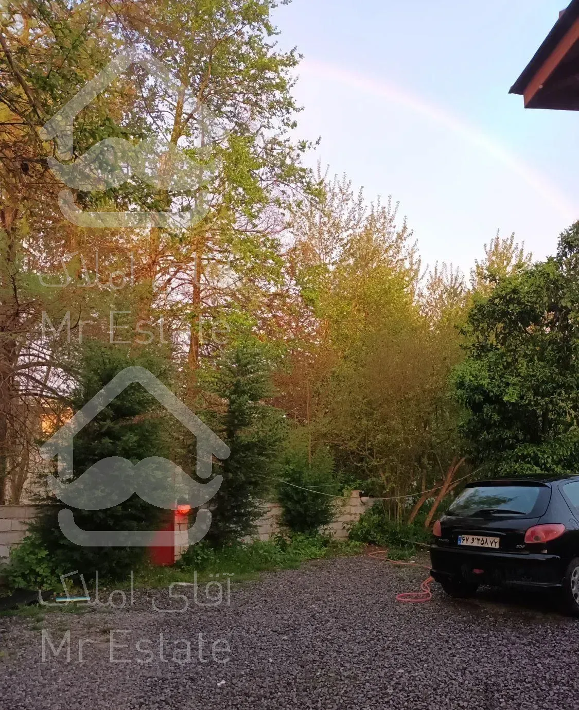 ویلا باغ ۸۰۰متری کاملا دربست مرکز شهر