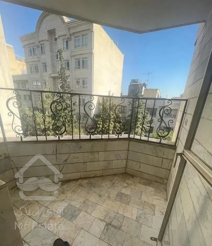 ۱۲۰متر/نورگیر/دریا/حتی مجرد/سعادت آباد