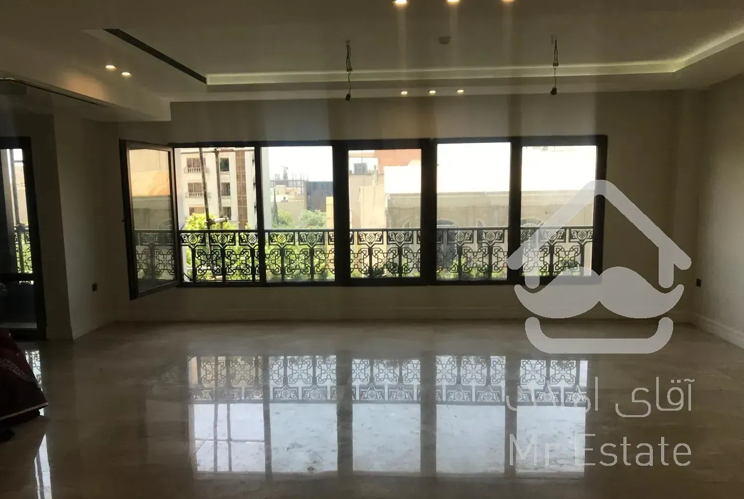 باغ فردوس ۱۸۰متر ۳خواب/کلید نخورده