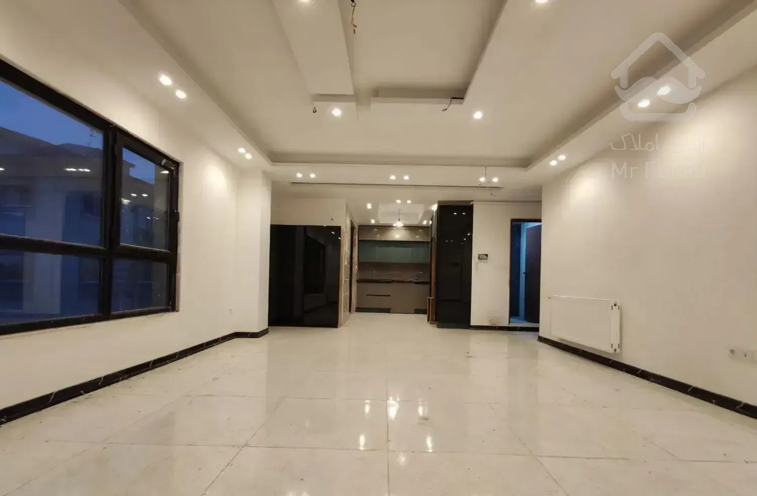 فروش اپارتمان طبقه ۲ تک واحد ۱۴۱ متری ۲ پارکینگ