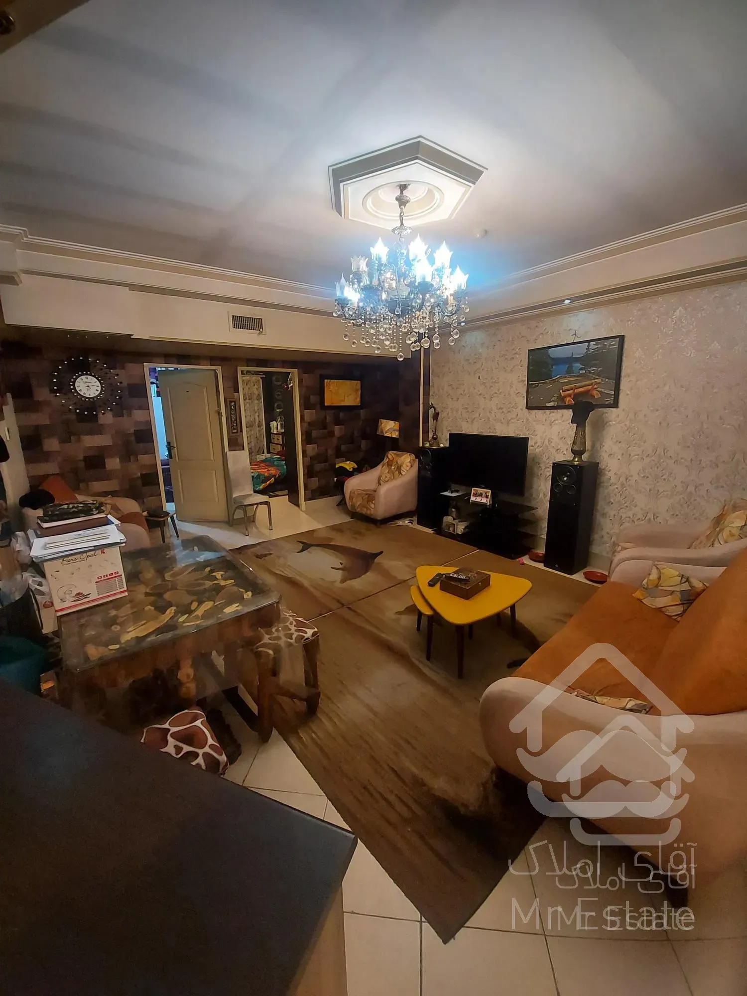 واحد ۸۵ متری دریاچه سند تک برگ