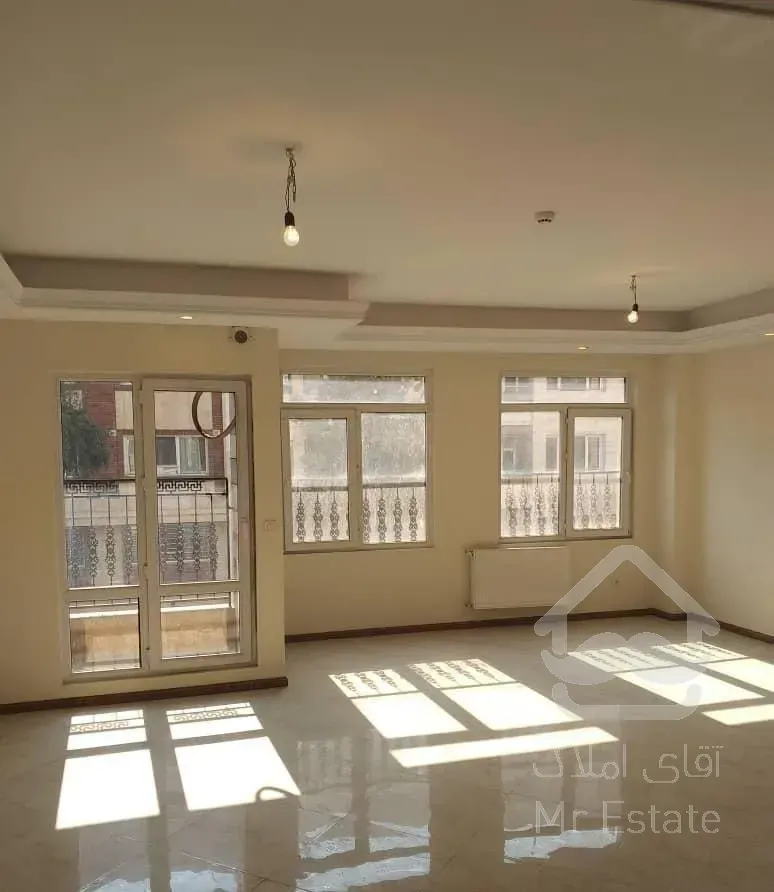 اپارتمان ۱۳۱متر/فول امکانات/شادمان/شاه نشین