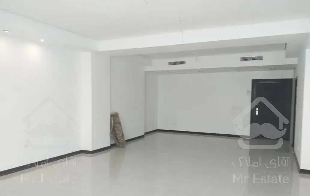 ۷۵ متر سند اداری دریاچه چیتگر