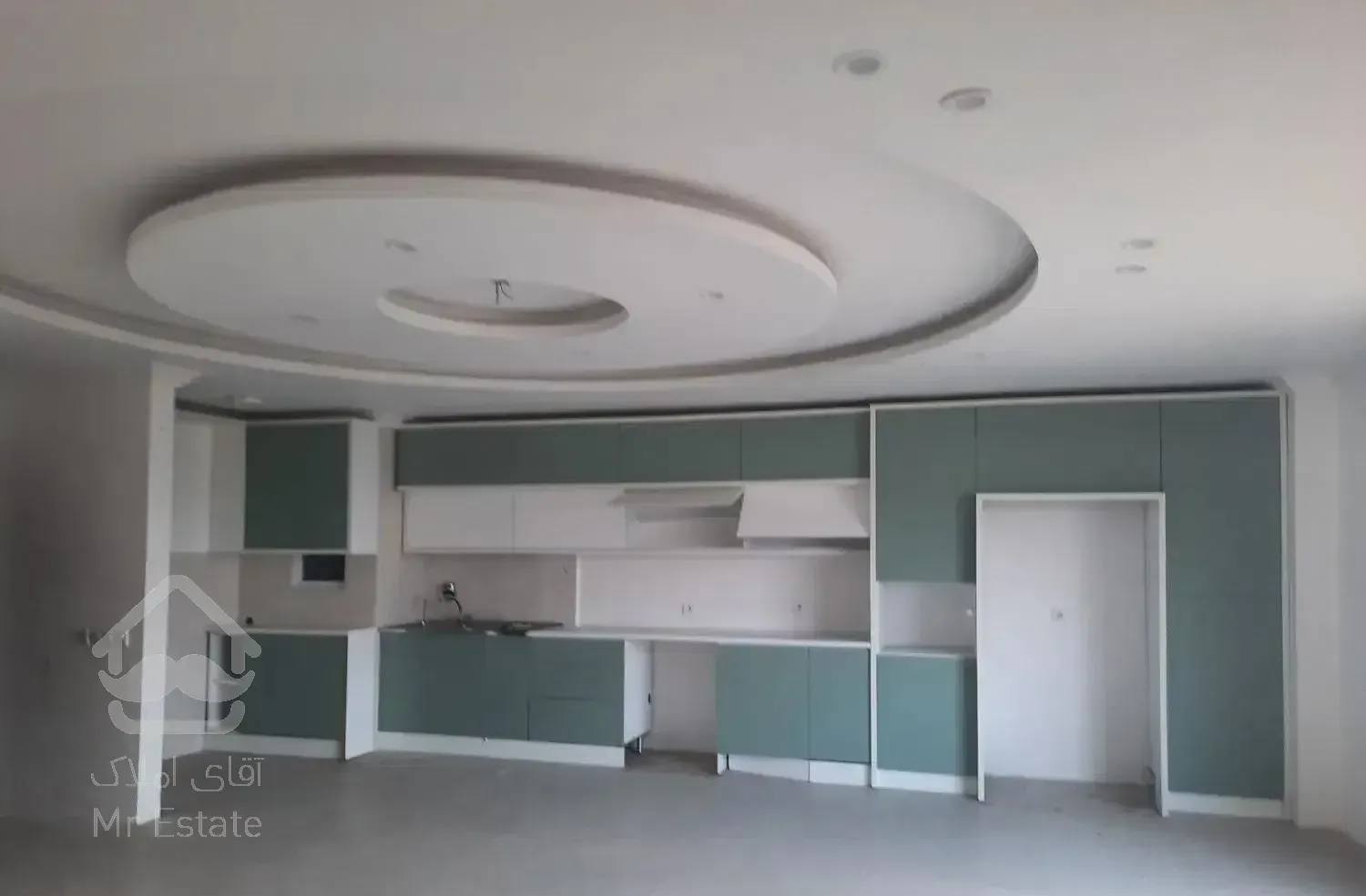 ۱۰۰ متری فول نصبیجات نزدیک خیابان اصلی