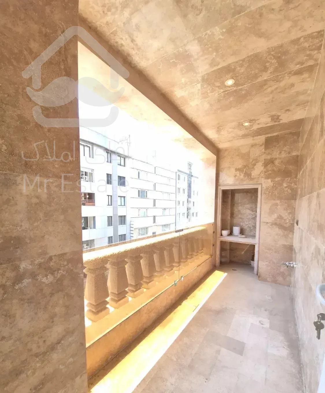 ۱۷۰ متر اعیان نشین مشاعات آبی