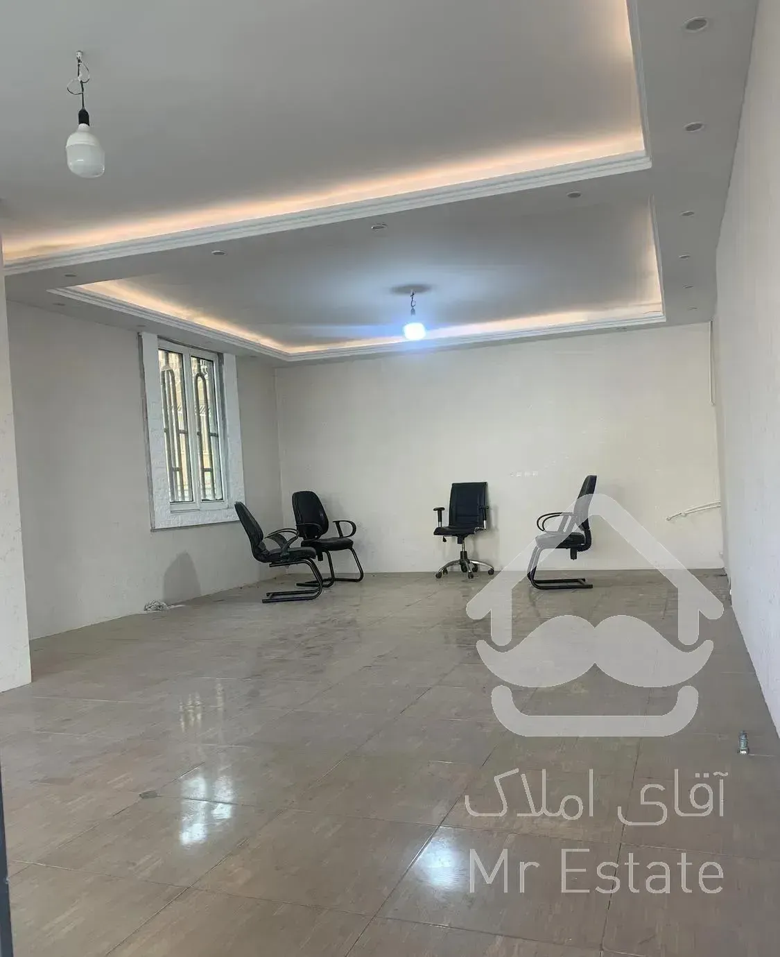 ۶۰ متر تجاری شهرک گلستان منطقه ۲۲ بر بلوار کاج