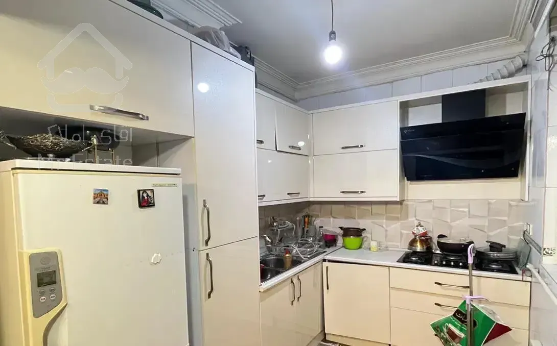 ۸۲ متر/رو به افتاب /طوقانی