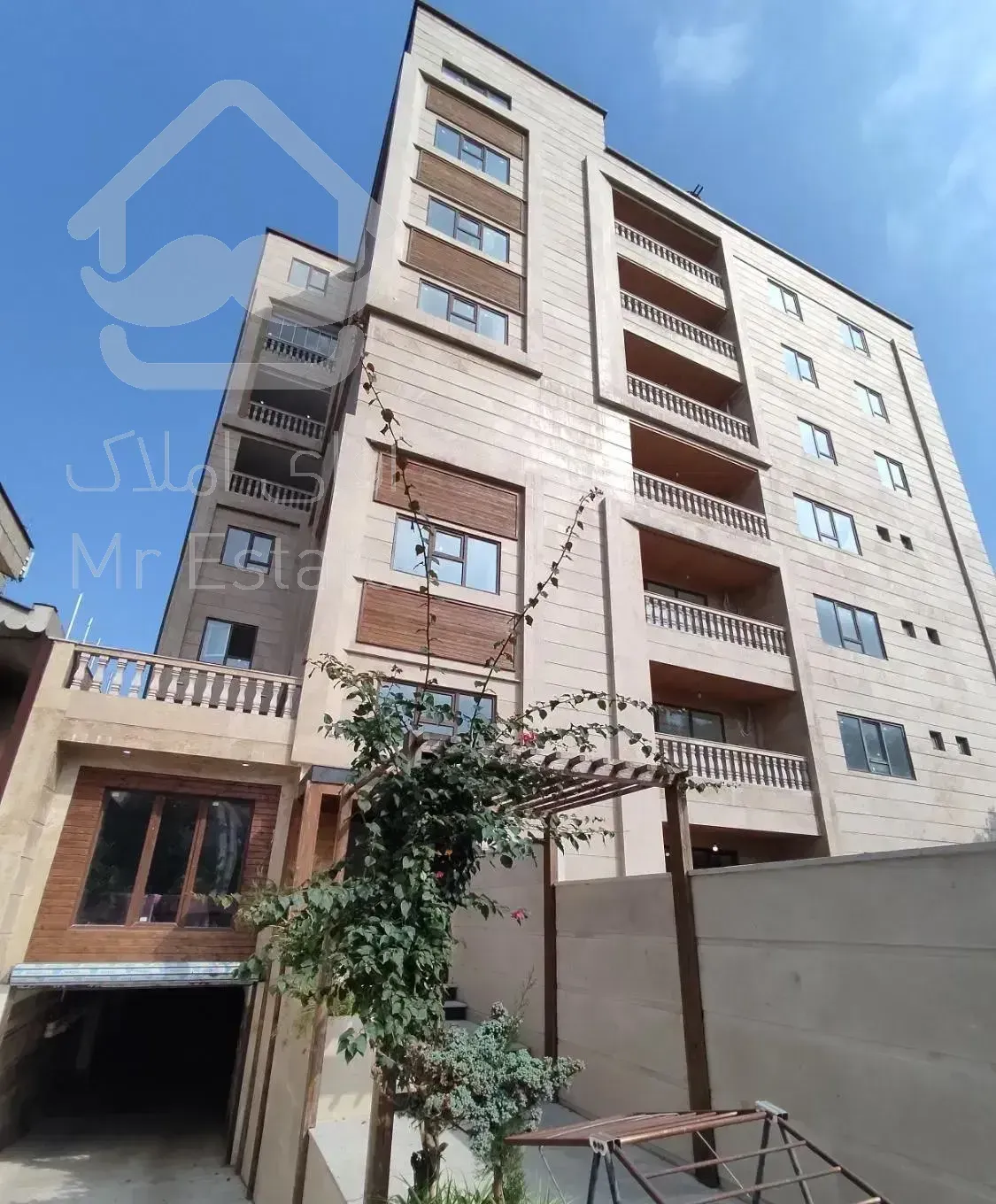 سرایه دار دائم نور گیر بی‌نظیر و حریم خصوصی بالا